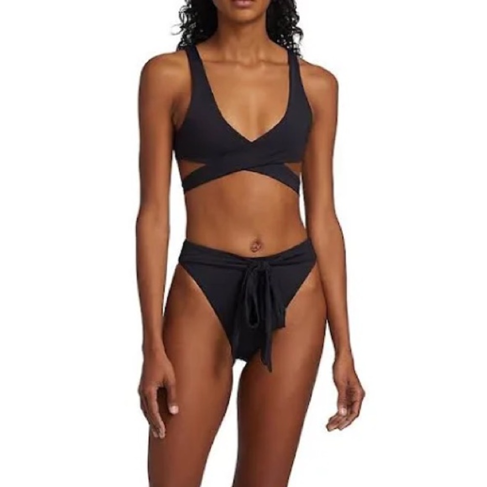 Good American 10 Ways to Wear Bikini Top Black